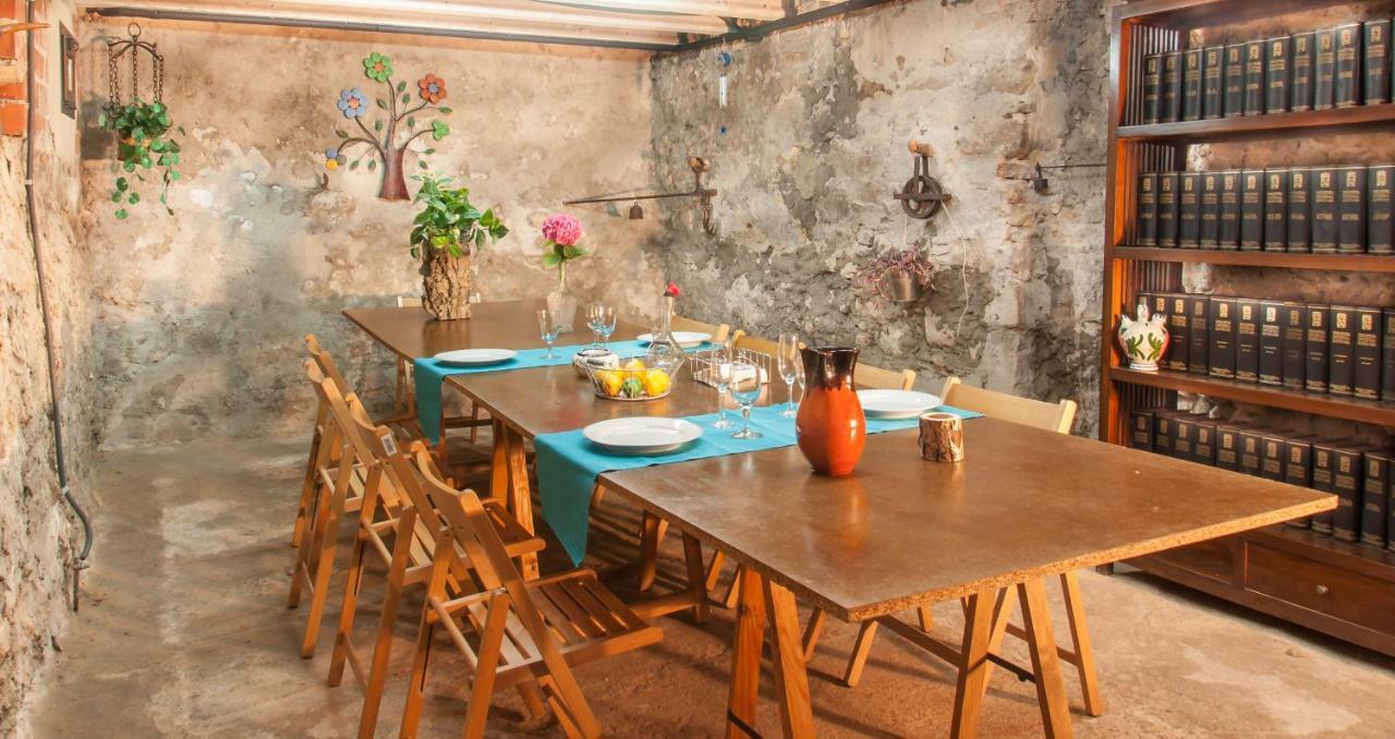 Cal Xaiet Guest House Llampaies Luaran gambar