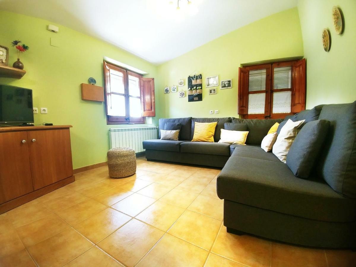 Cal Xaiet Guest House Llampaies Luaran gambar